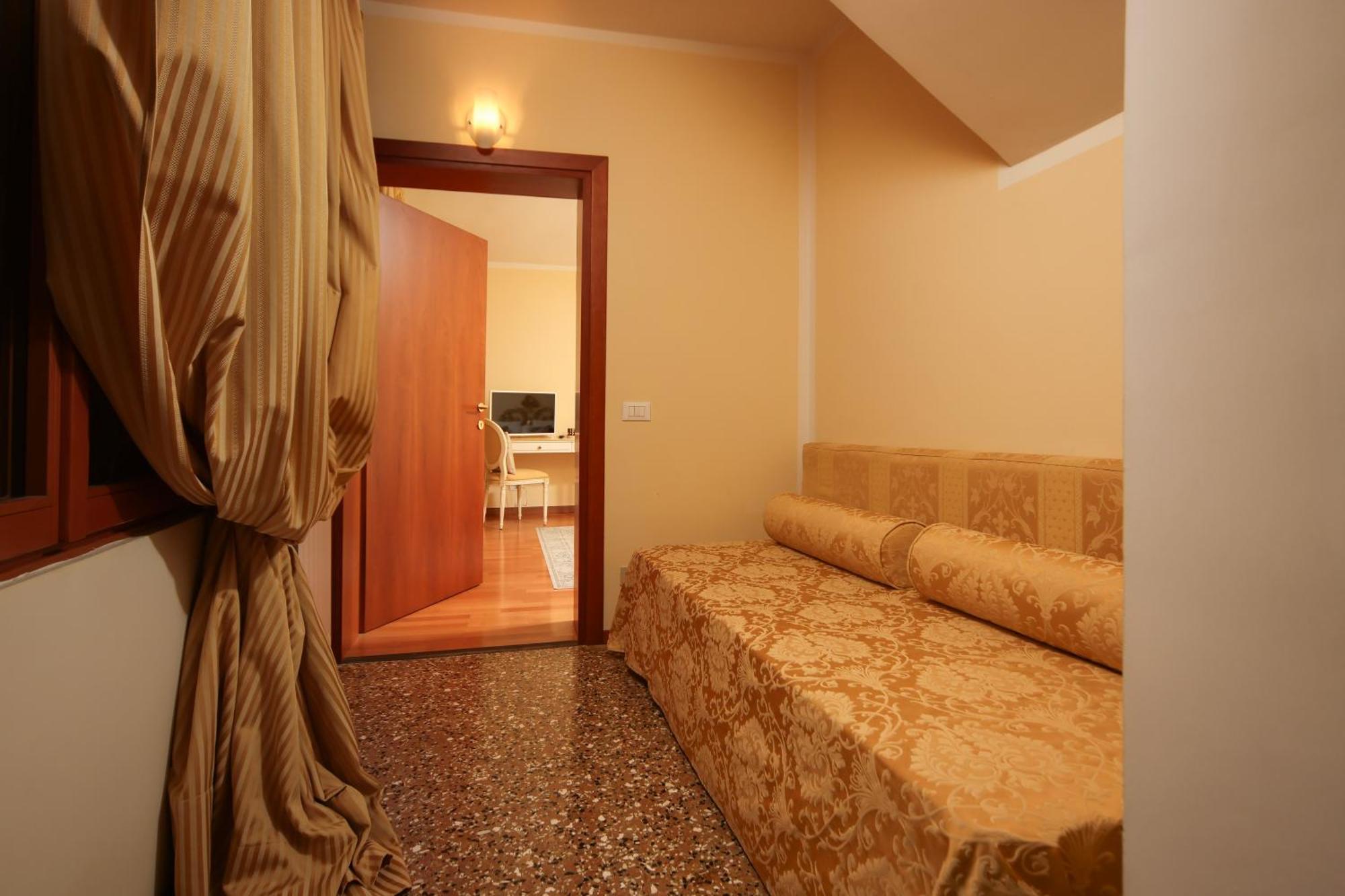 Relais Venezia Hotel Luaran gambar